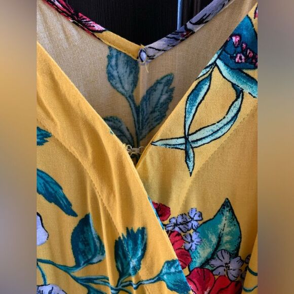 Xhilaration Floral High Low Midi | NWT | Large - Picture 2 of 4